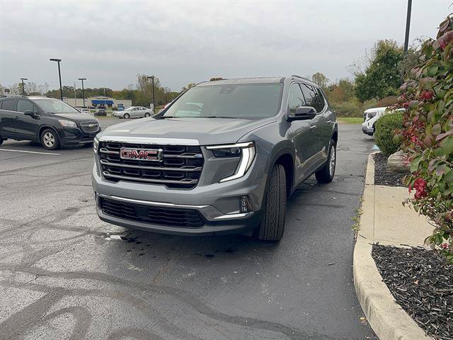 Used 2026 GMC Acadia Elevation w/ Elevation Premium Package FWD image 3