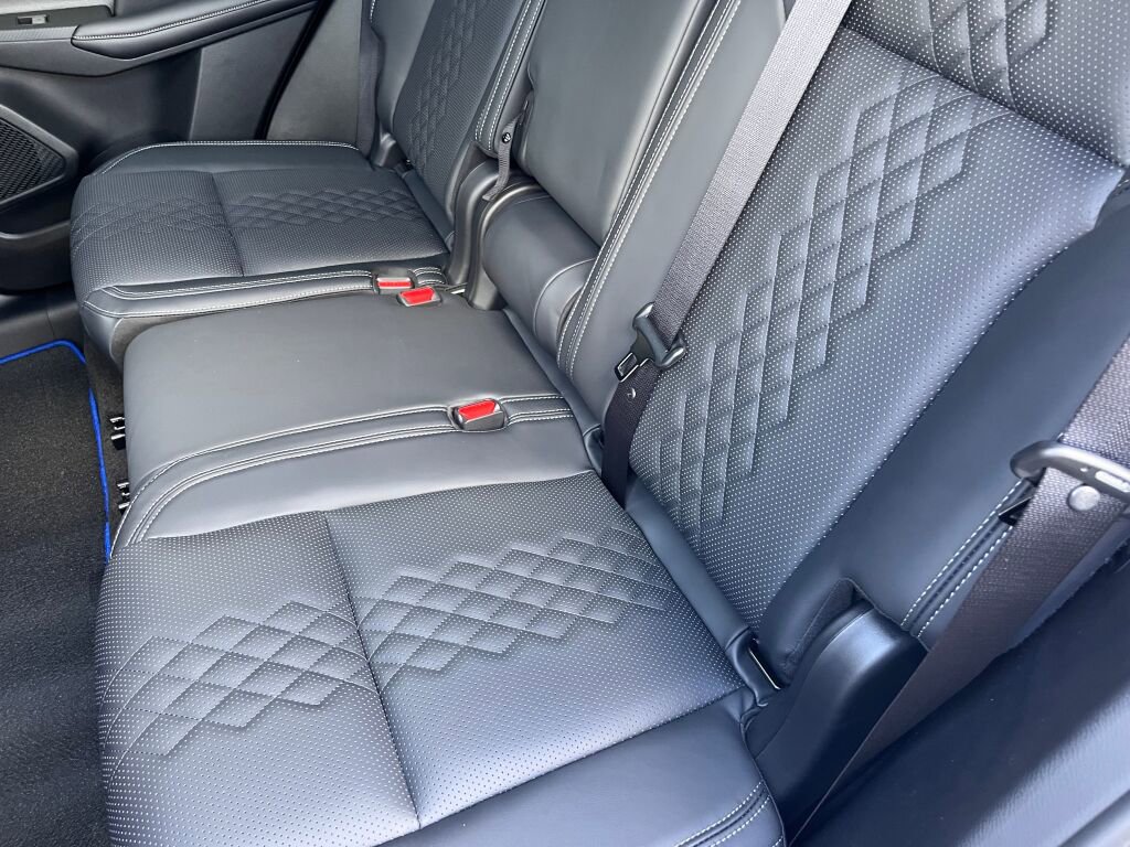 New 2025 Mitsubishi Outlander SEL Black Edition image 22
