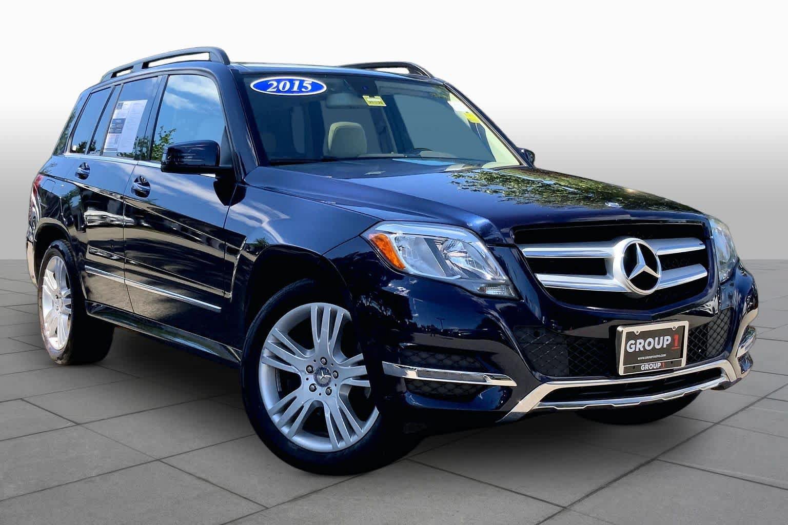 Used 2015 Mercedes-Benz GLK 350 4MATIC image 3