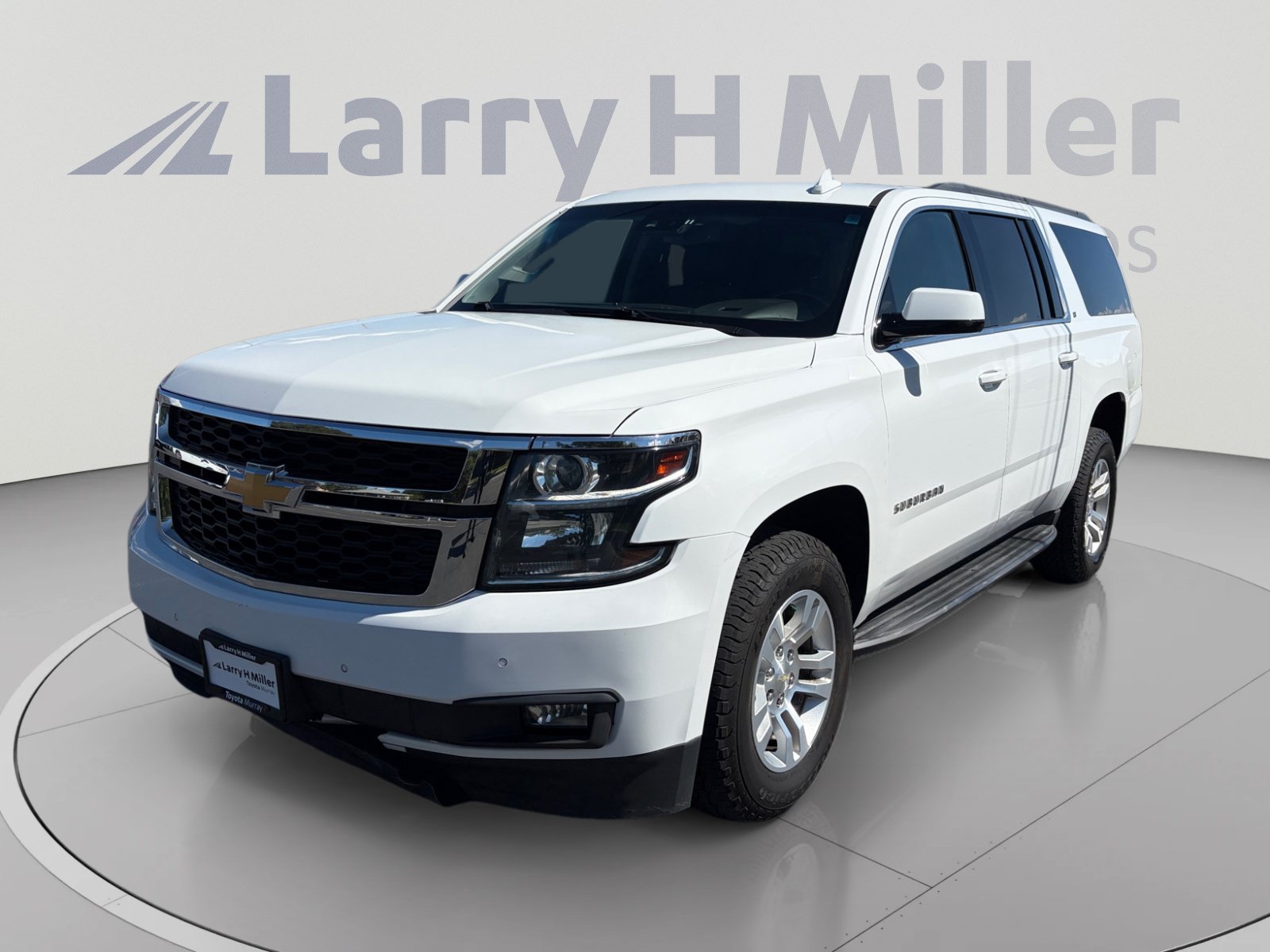 Used 2018 Chevrolet Suburban LT w/ Luxury Package AWD/4WD image 1