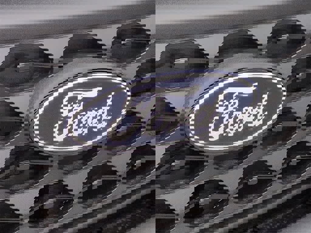 New 2025 Ford Maverick XLT image 12