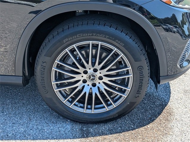 Used 2025 Mercedes-Benz GLC 300 image 12