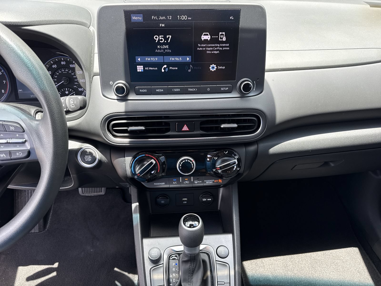 Used 2023 Hyundai Kona SEL AWD/4WD image 27