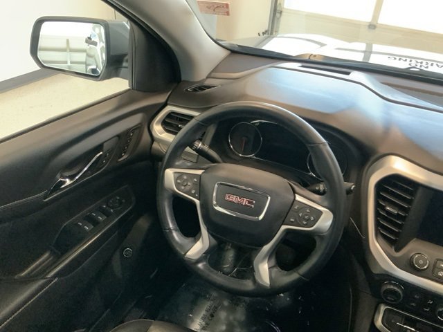 Used 2023 GMC Acadia SLT w/ Technology Package image 31