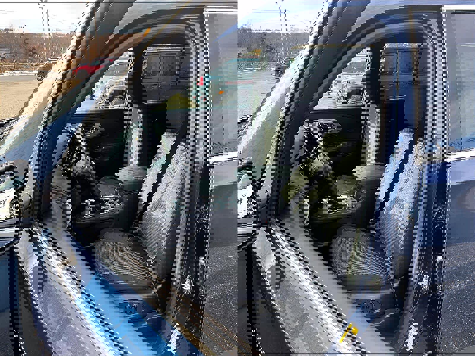 Certified 2022 Chevrolet Traverse LT w/ LPO, Floor Liner Package image 10