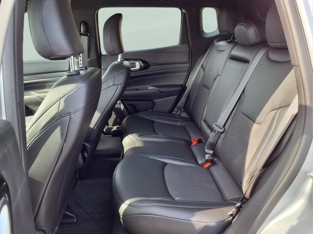 New 2026 Jeep Compass Latitude AWD/4WD image 18