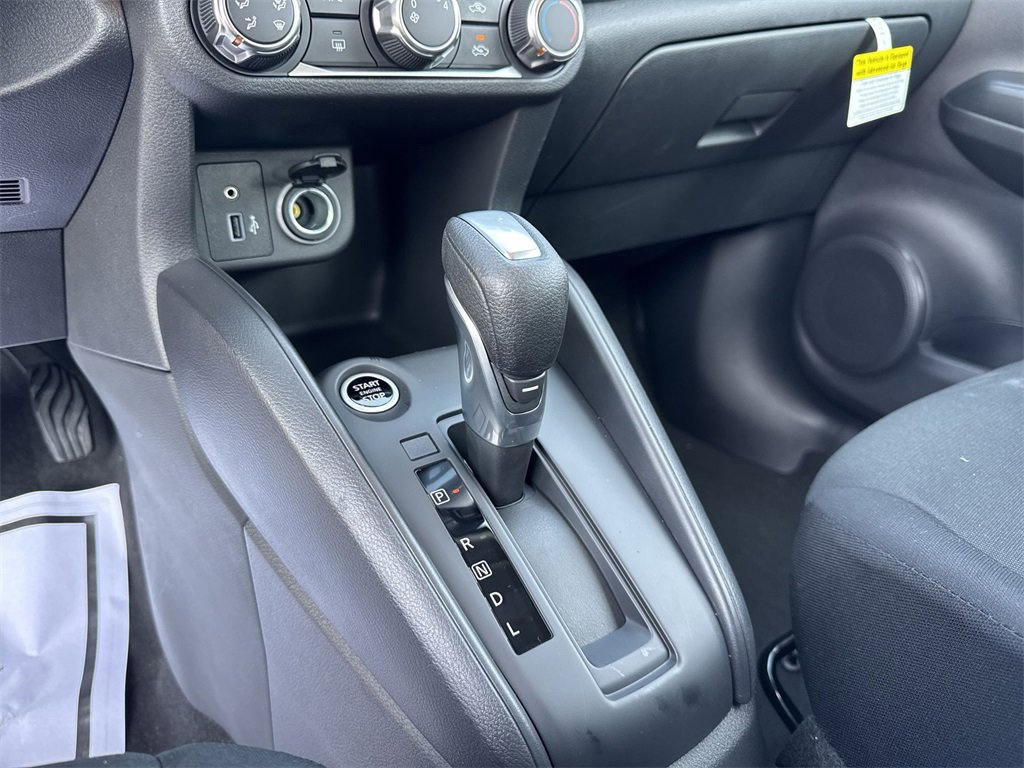New 2025 Nissan Kicks Play S image 19