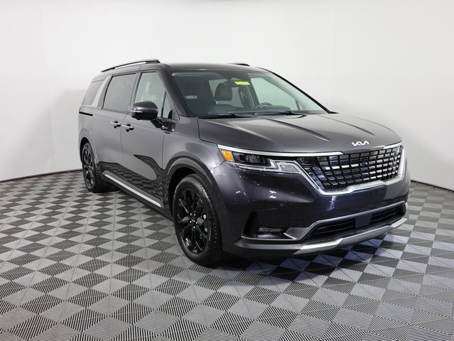 Used 2024 Kia Carnival SX image 3