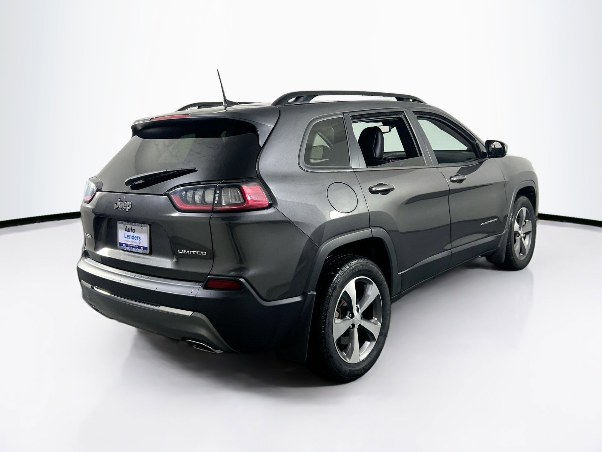Used 2022 Jeep Cherokee Limited image 5