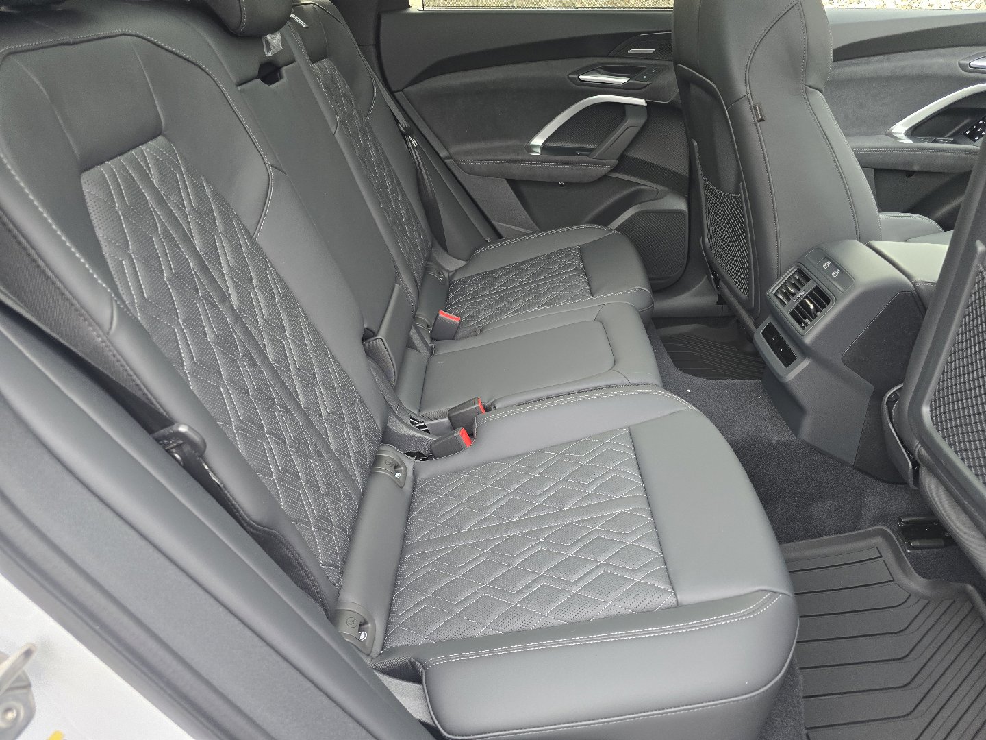 New 2026 Audi SQ5 Premium Plus image 33