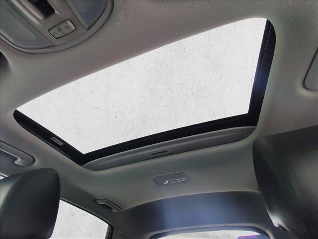 Certified 2022 Hyundai Kona Limited FWD image 21