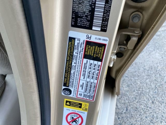 Used 2012 Toyota Camry LE image 28