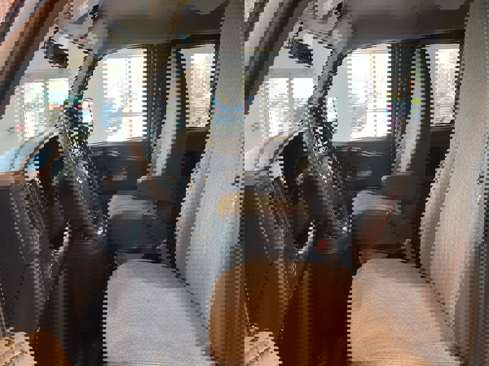 Used 2015 Chevrolet Express 3500 RWD image 10