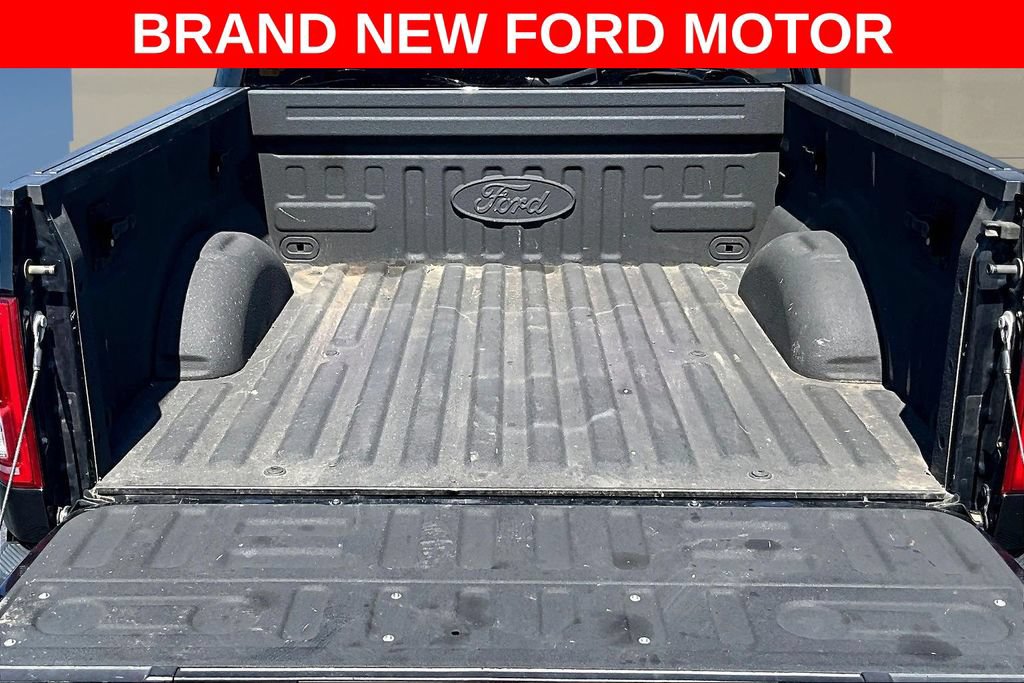 Used 2016 Ford F150 Platinum w/ Equipment Group 701A Luxury AWD/4WD image 8
