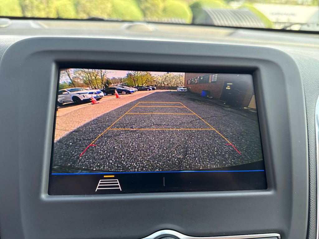 Used 2020 Chevrolet Equinox LS image 27