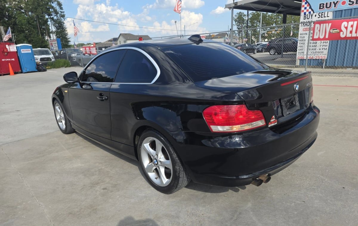Used 2011 BMW 128i Coupe RWD image 12
