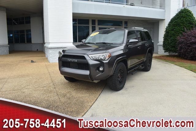 Used 2022 Toyota 4Runner SR5 RWD image 5