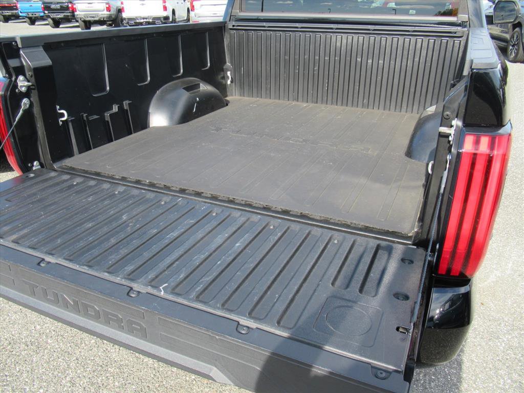 Used 2022 Toyota Tundra SR w/ SR Tow Package image 9