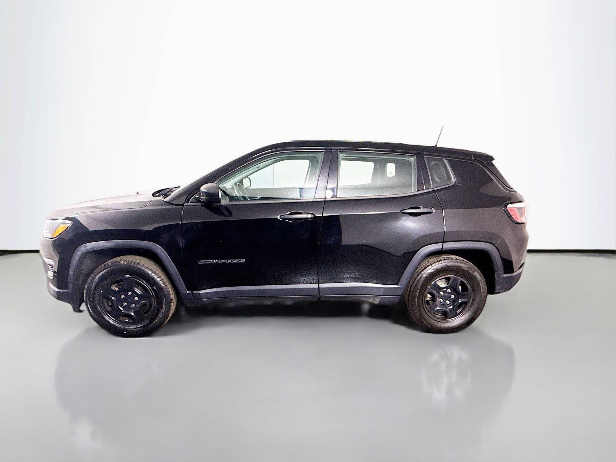 Used 2020 Jeep Compass Sport image 6