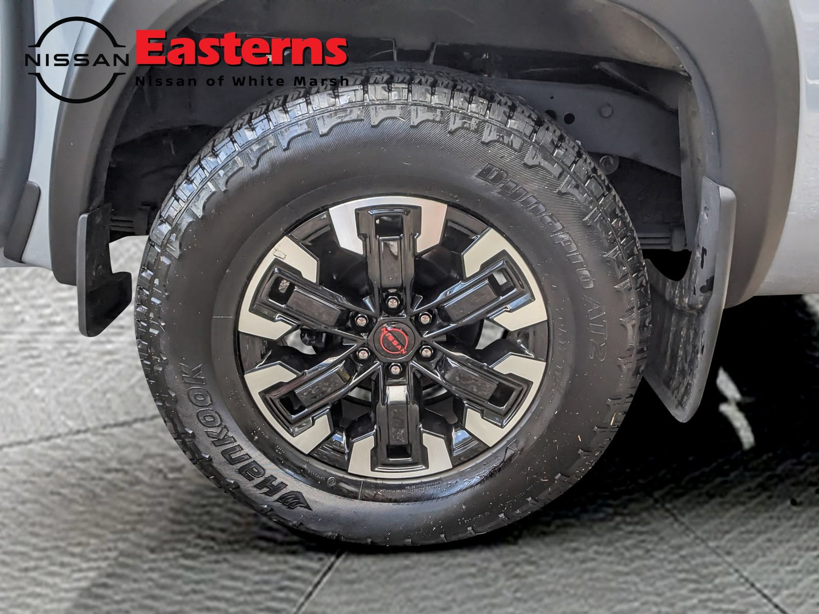 Used 2024 Nissan Frontier PRO-4X w/ Technology Package AWD/4WD image 8
