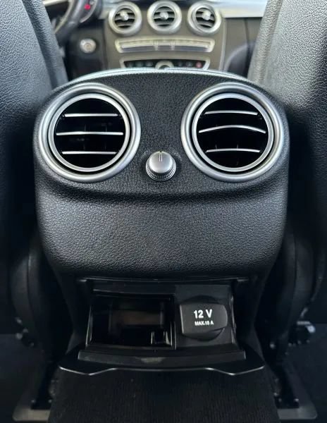 Used 2019 Mercedes-Benz C 300 4MATIC Sedan image 47
