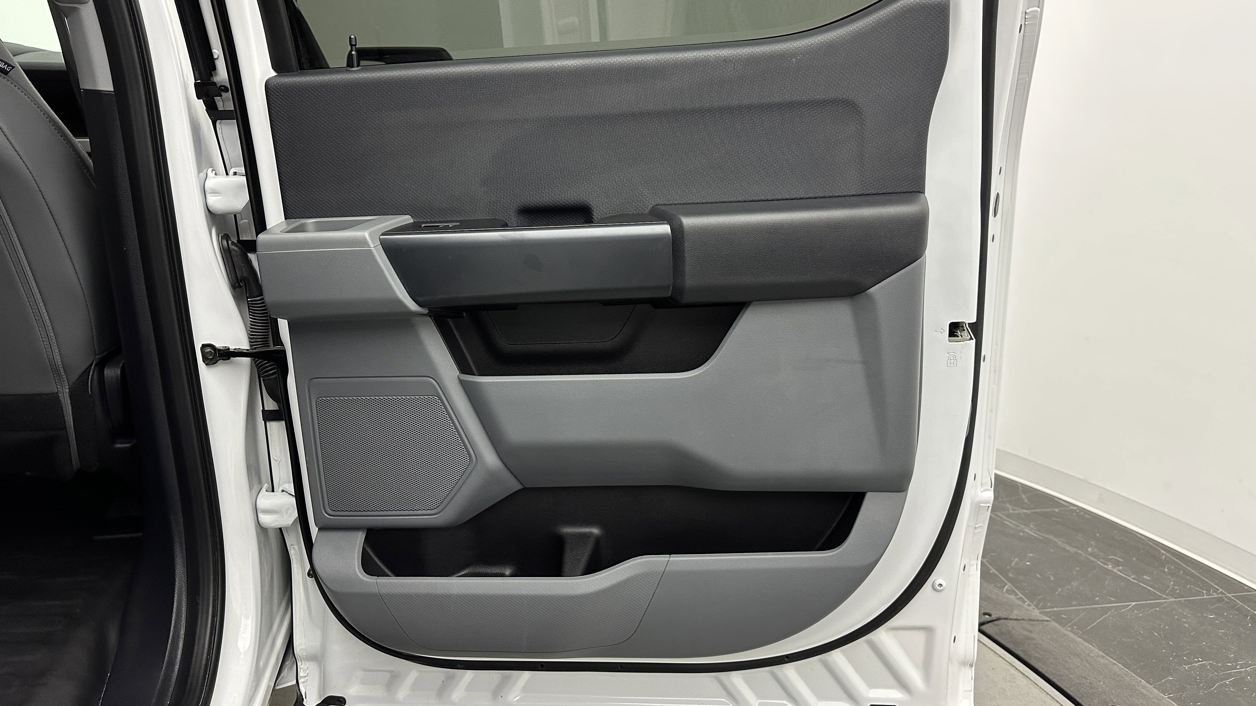 Used 2023 Ford F150 XL image 26