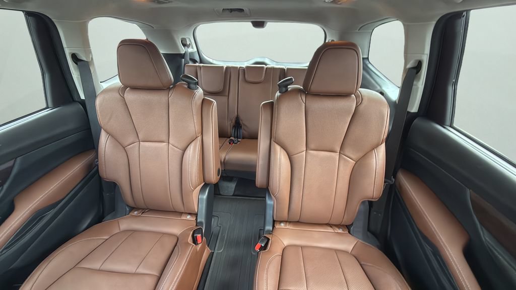 Used 2023 Subaru Ascent Touring AWD/4WD image 12