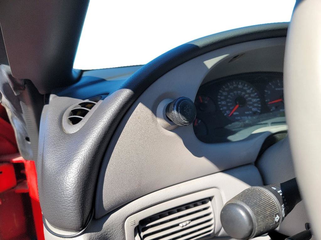 Used 2003 Ford Mustang GT RWD image 14