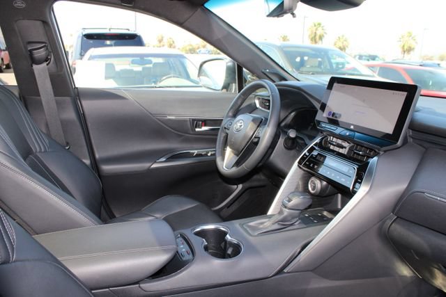Used 2024 Toyota Venza Limited AWD/4WD image 5