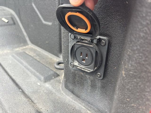 Used 2022 Chevrolet Silverado 2500 LTZ w/ LTZ Convenience Package image 21