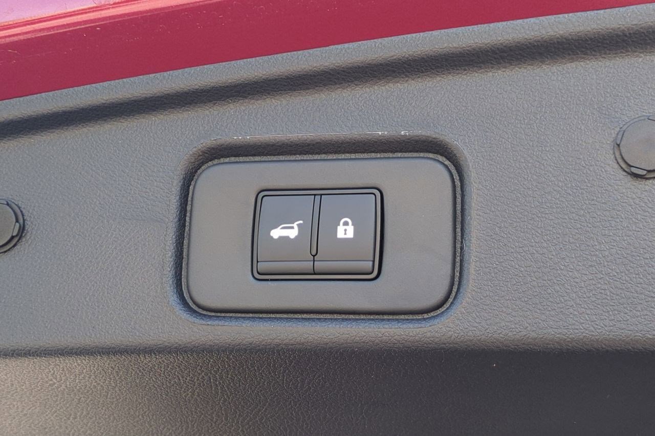 New 2026 Nissan Pathfinder SL FWD image 31