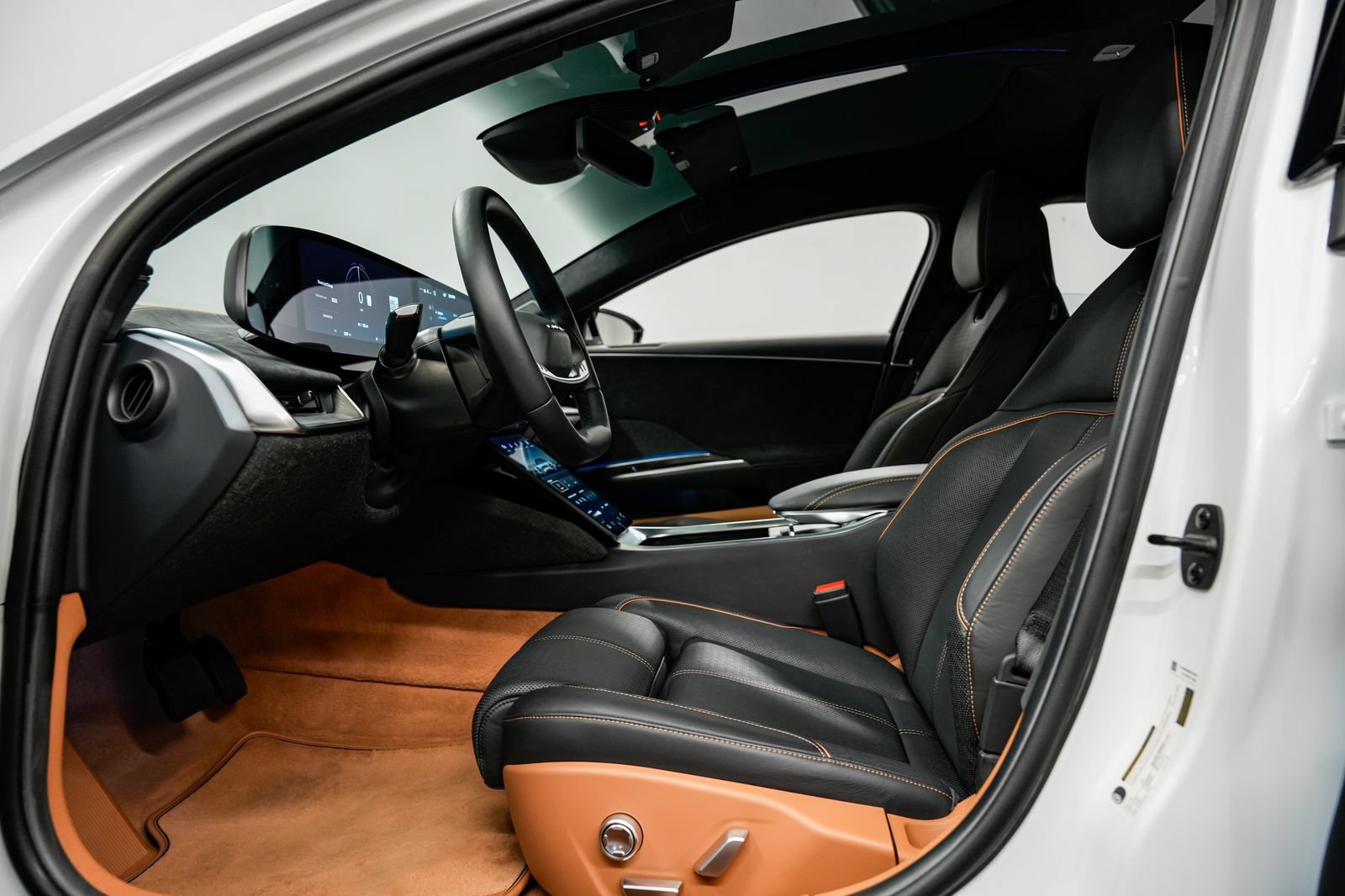 Used 2022 Lucid Air Grand Touring AWD/4WD image 19