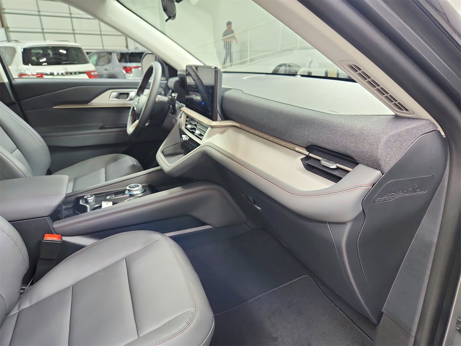 New 2026 Ford Explorer Active image 35