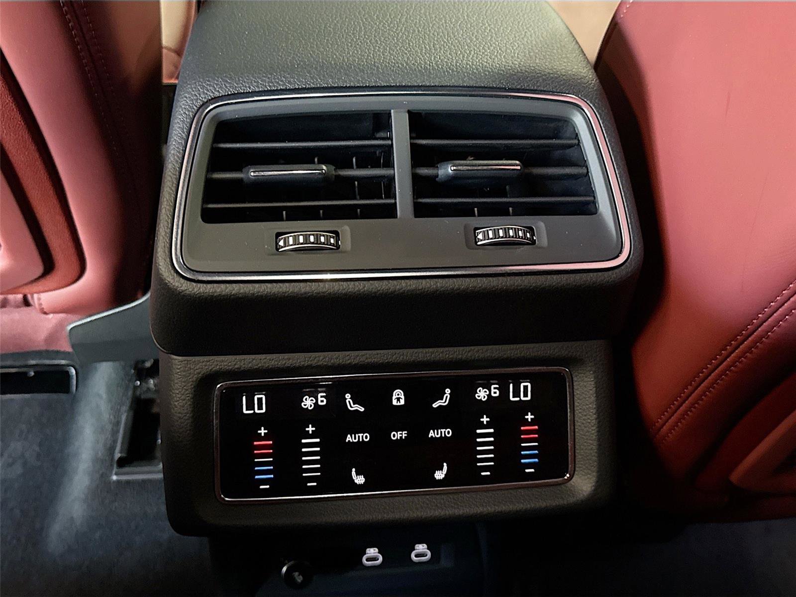 Used 2023 Audi e-tron S Prestige w/ Prestige Package AWD/4WD image 26