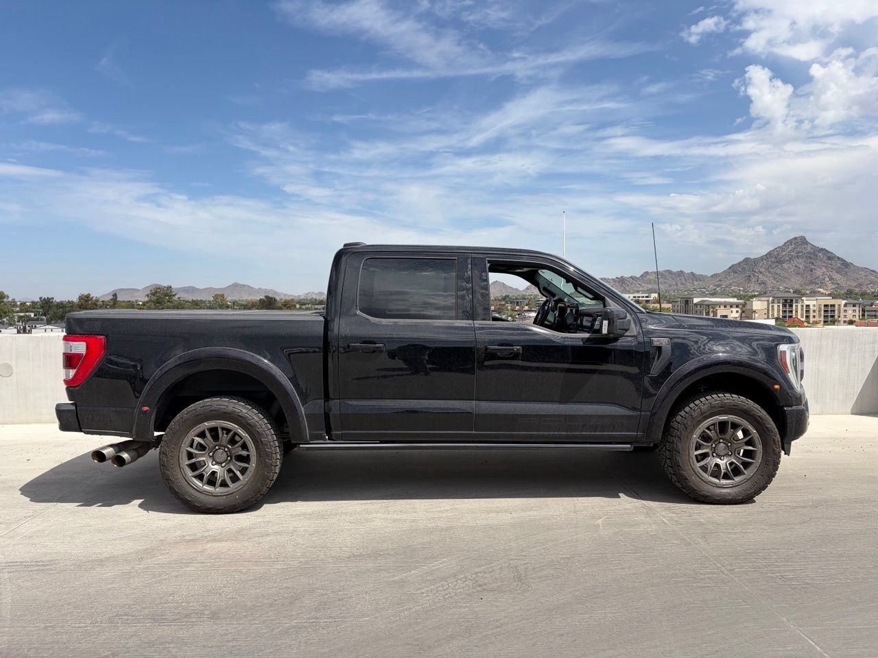 Used 2022 Ford F150 Lariat w/ Equipment Group 502A High AWD/4WD image 3