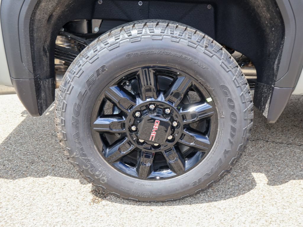 New 2026 GMC Sierra 2500 AT4 w/ AT4 Premium Plus Package AWD/4WD image 37