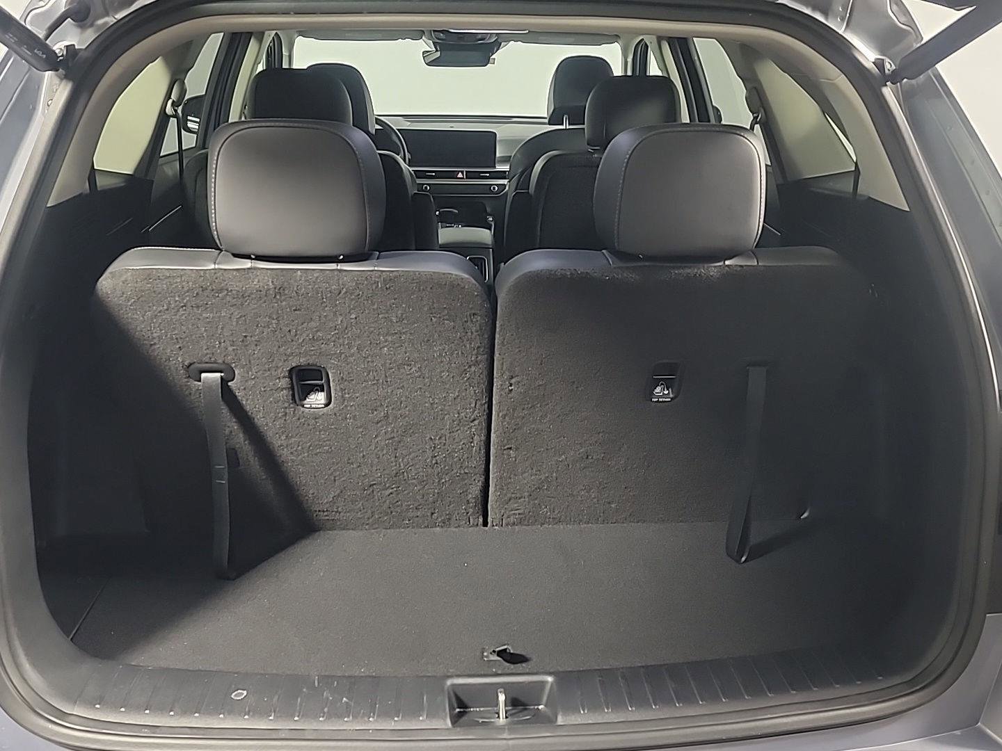 Used 2025 Kia Sorento EX w/ Panoramic Sunroof Package image 10