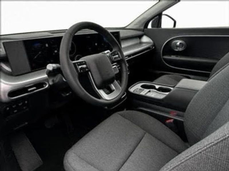 New 2026 Hyundai Ioniq 9 SE image 16