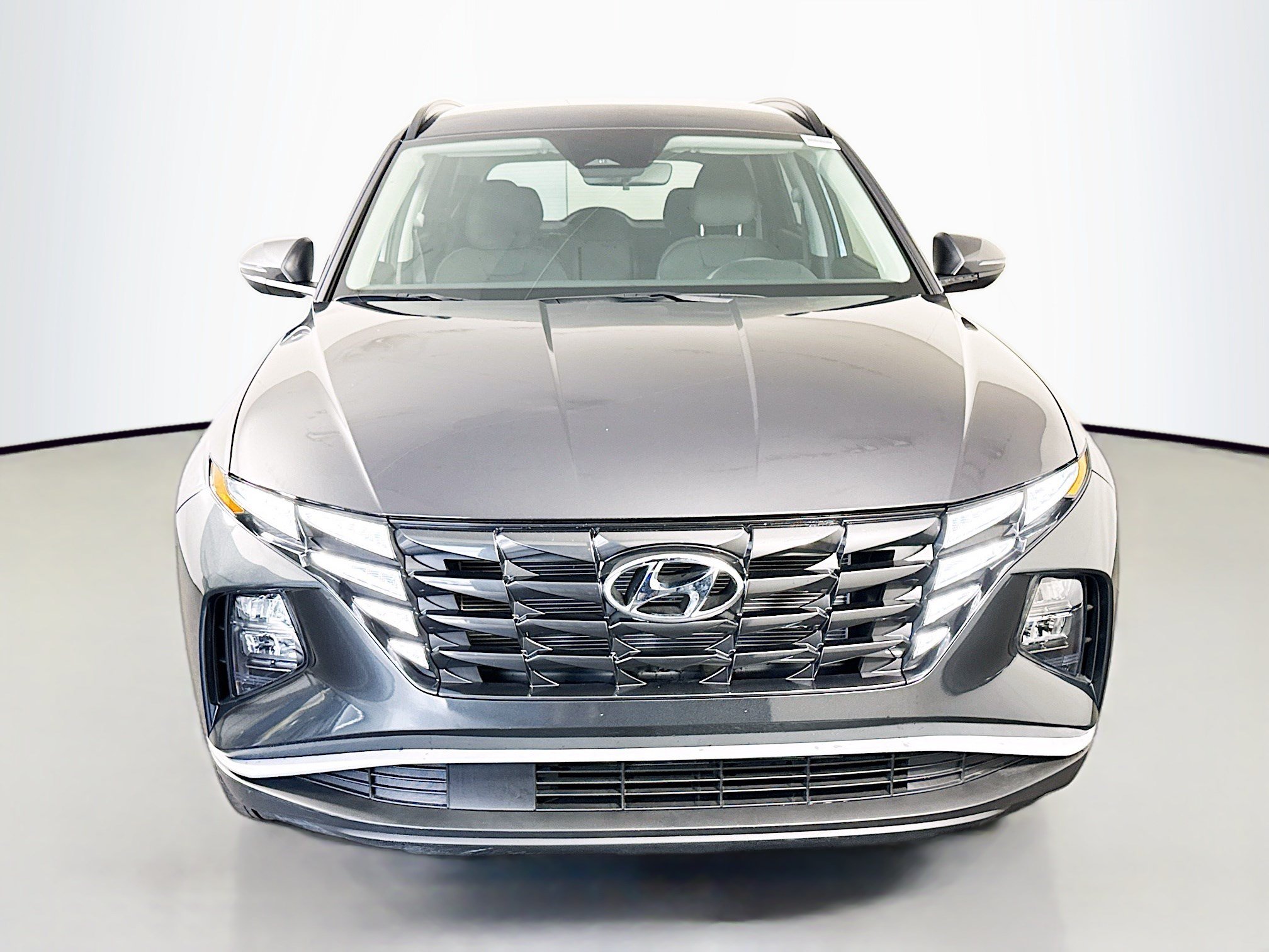 Used 2023 Hyundai Tucson SEL FWD image 2
