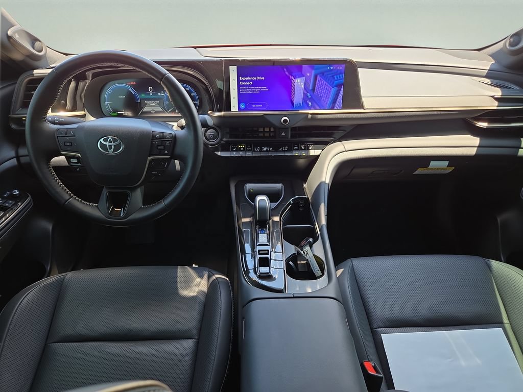 Certified 2025 Toyota Crown AWD/4WD image 9