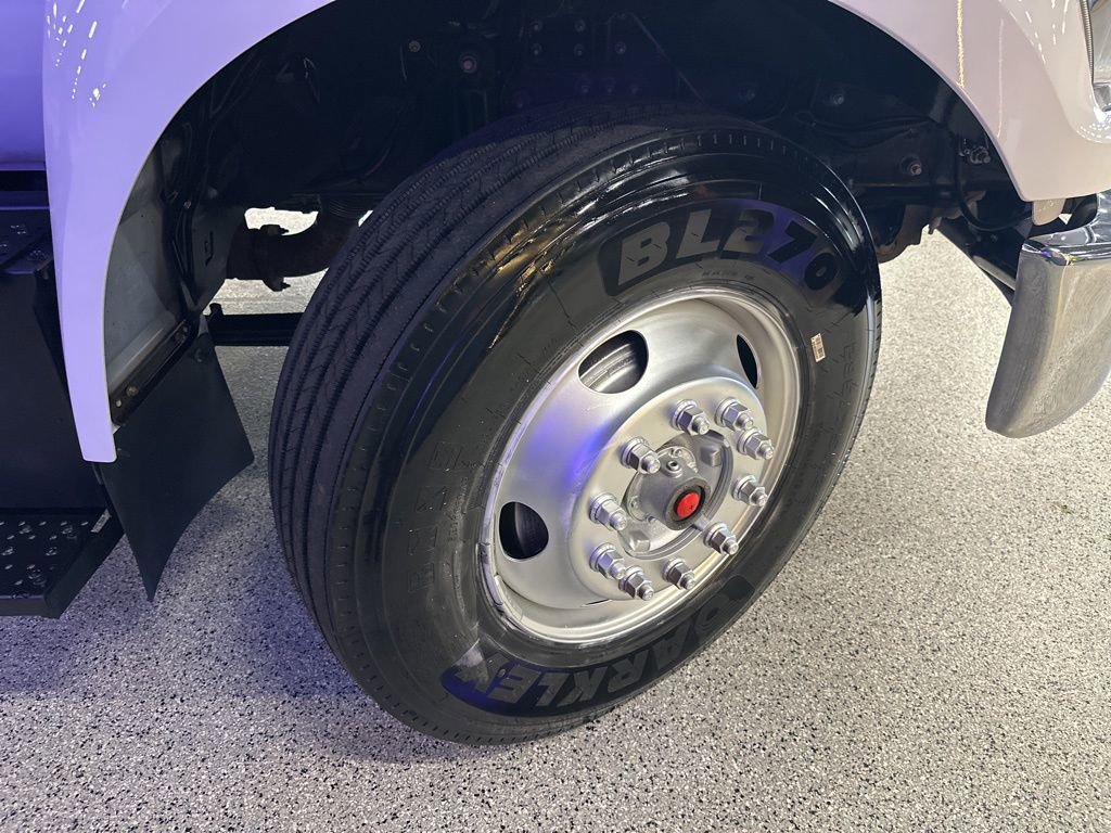 Used 2021 Ford F750 2WD Regular Cab Super Duty image 25