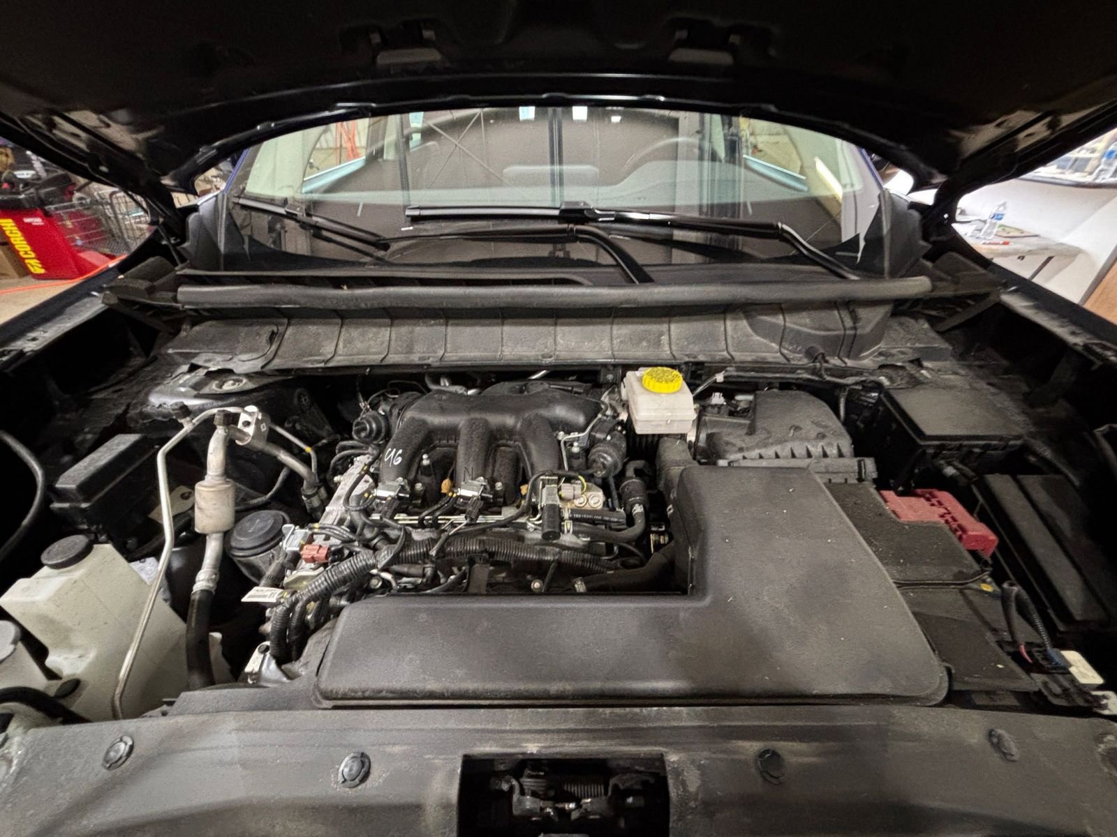 Used 2025 Nissan Pathfinder SV image 35