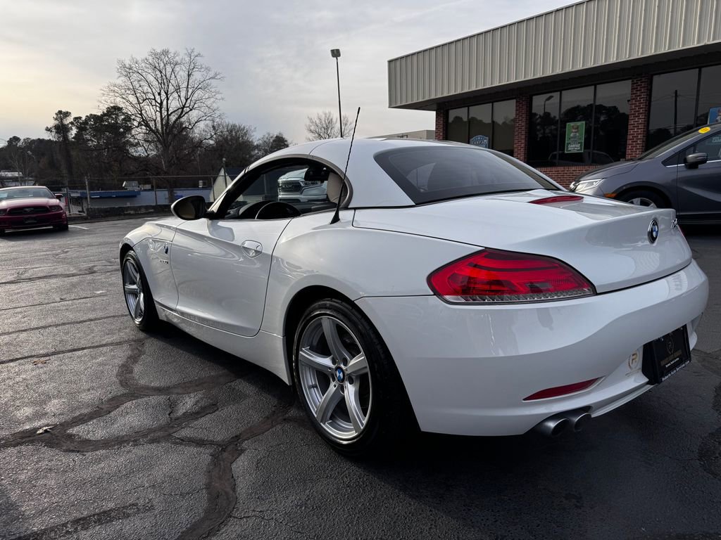 Used 2009 BMW Z4 sDrive30i image 4