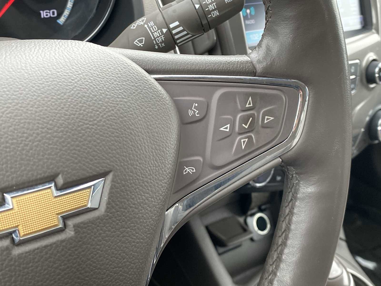 Used 2017 Chevrolet Cruze Premier image 24