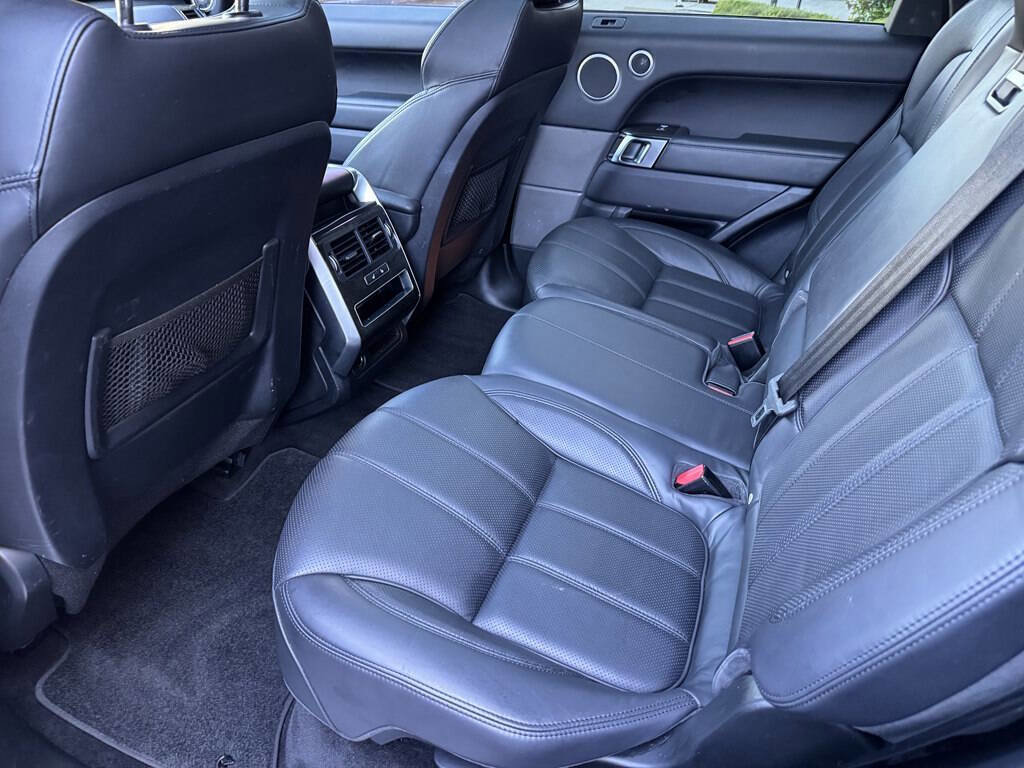 Used 2016 Land Rover Range Rover Sport HSE image 11
