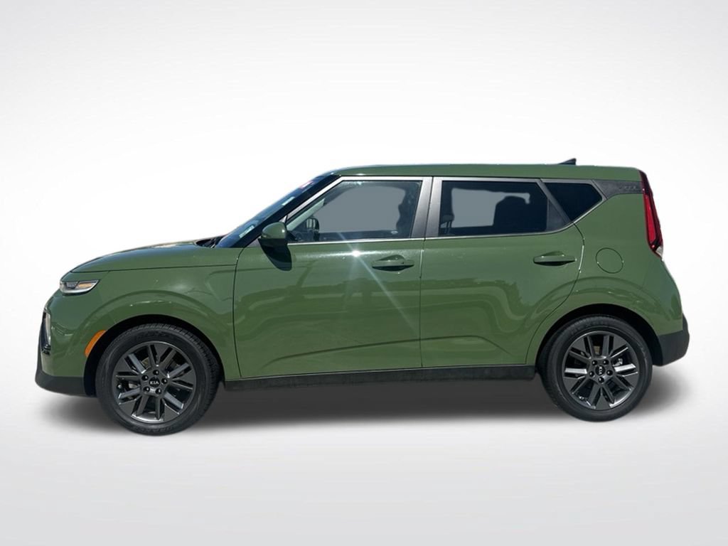 Used 2020 Kia Soul EX FWD image 2