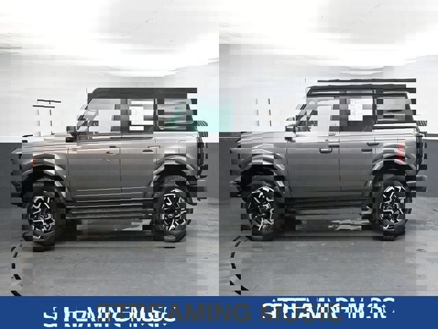 Used 2022 Ford Bronco Outer Banks AWD/4WD image 7