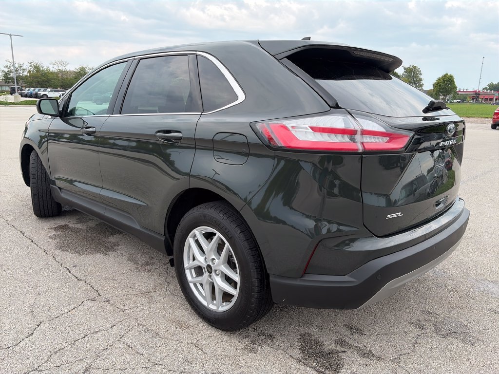 Used 2024 Ford Edge SEL w/ Convenience Package AWD/4WD image 5