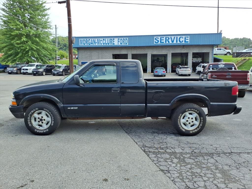 Used 2002 Chevrolet S10 Pickup LS w/ LS Preferred Equipment Group AWD/4WD image 5