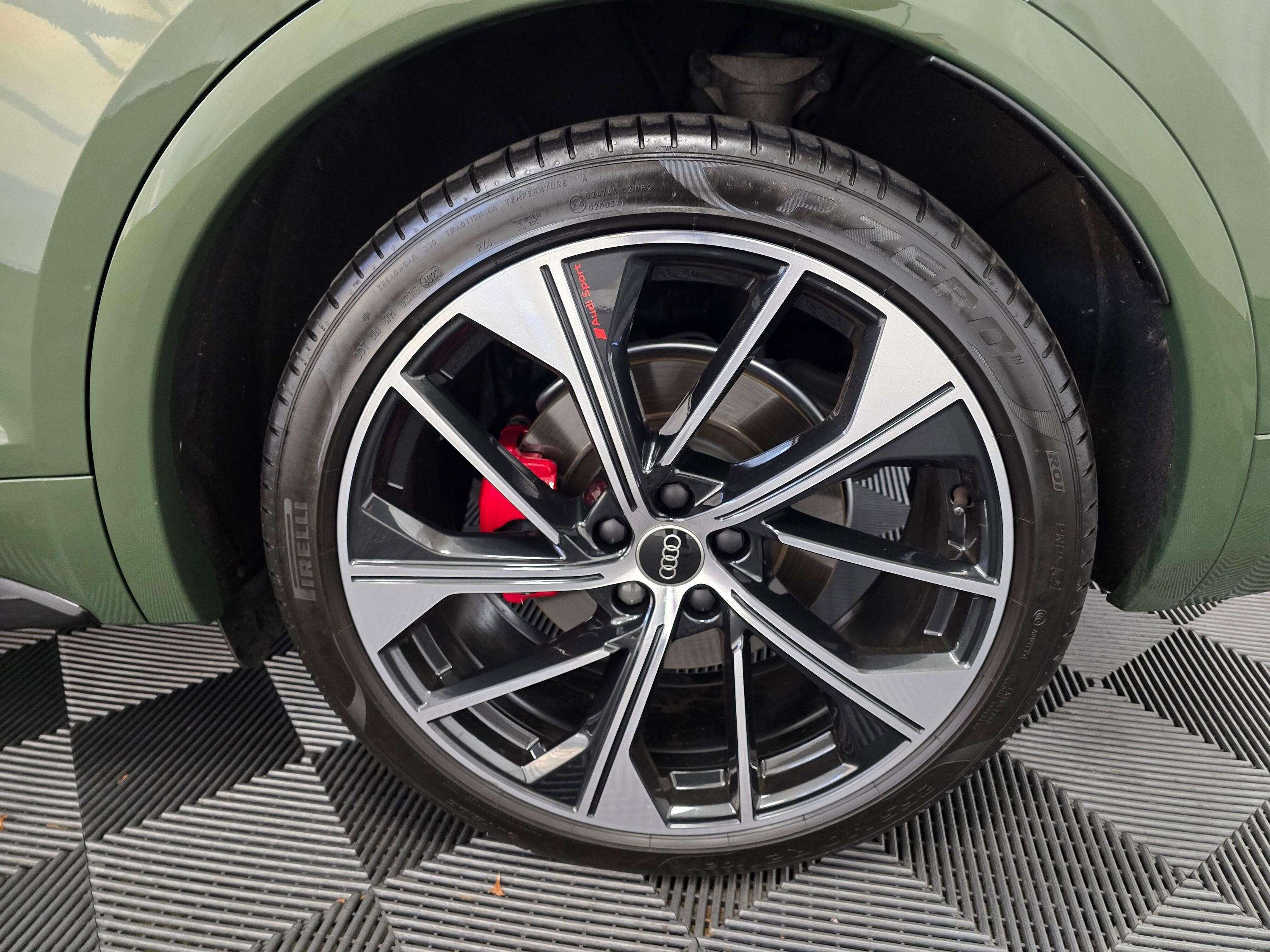 Used 2024 Audi SQ5 Premium Plus image 22